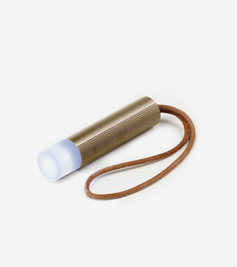 portable-flashlight-2
